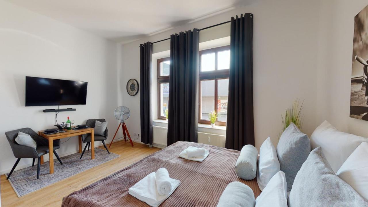 Sweethome - Zentral - Kueche & Parkplatz, Wifi Halle  Exteriör bild