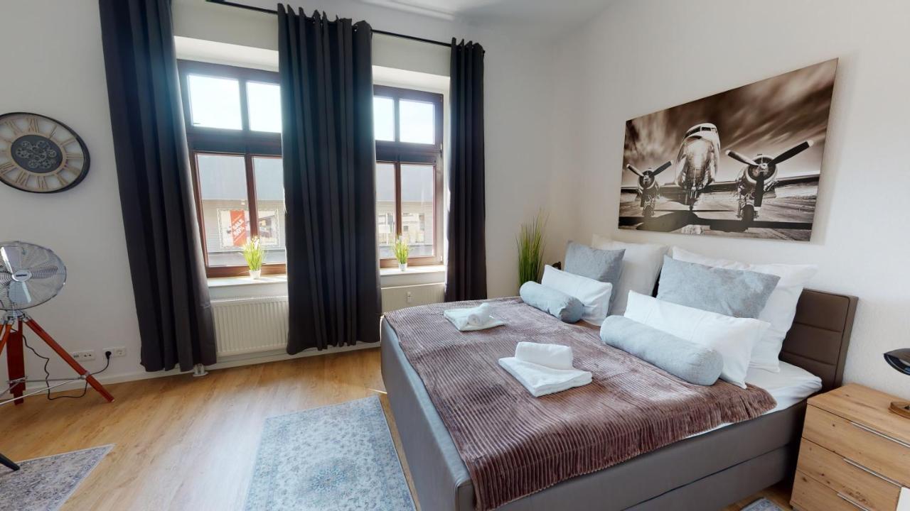 Sweethome - Zentral - Kueche & Parkplatz, Wifi Halle  Exteriör bild