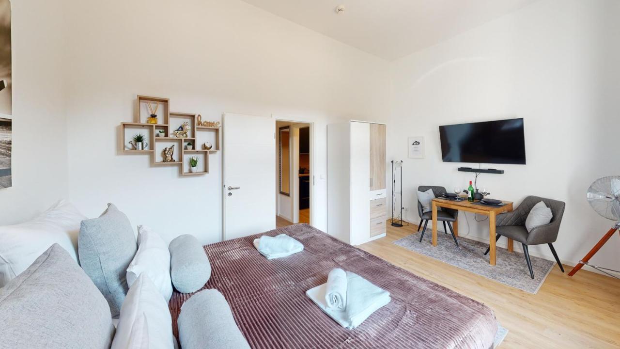 Sweethome - Zentral - Kueche & Parkplatz, Wifi Halle  Exteriör bild