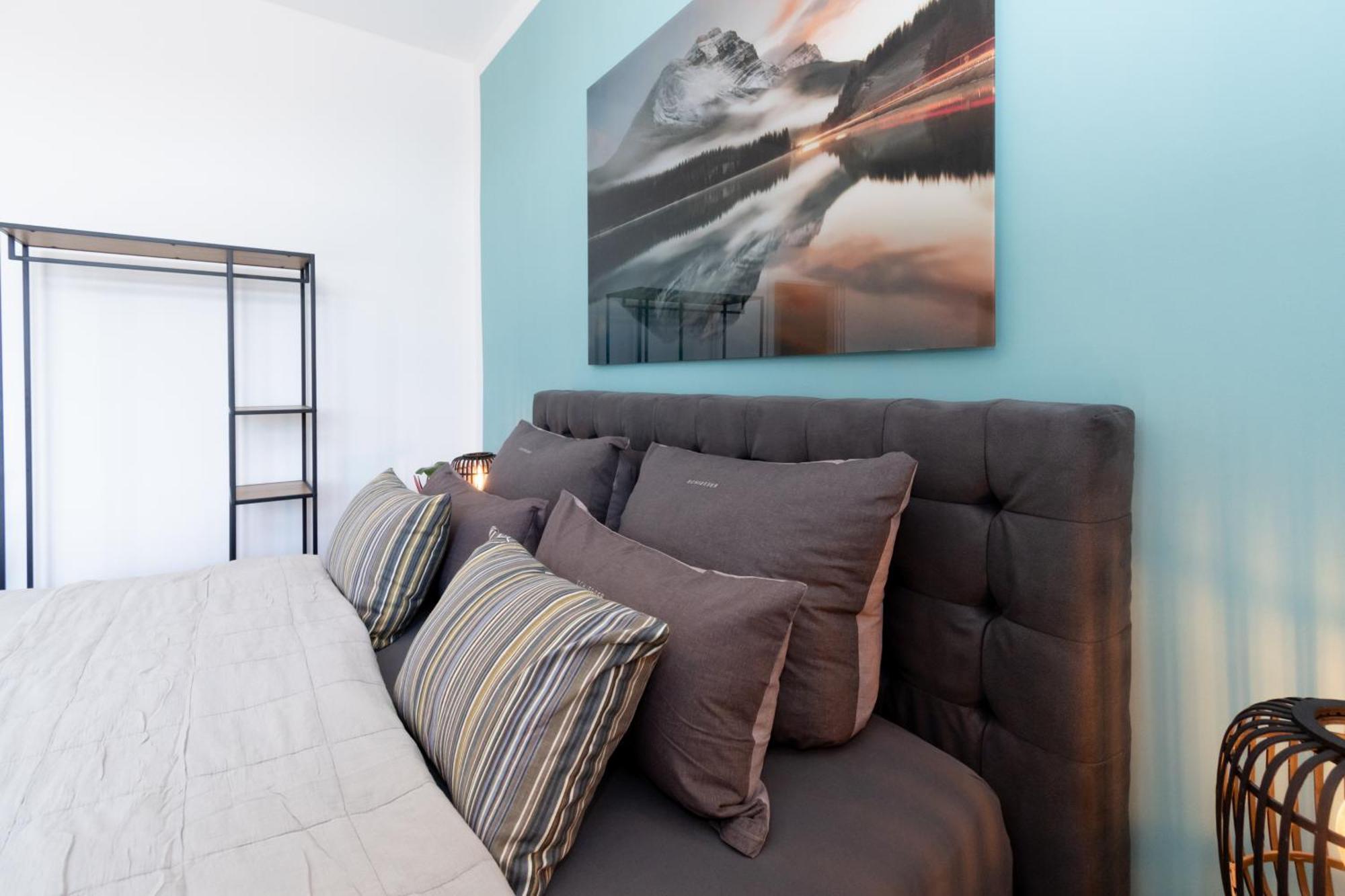 Sweethome - Zentral - Kueche & Parkplatz, Wifi Halle  Exteriör bild