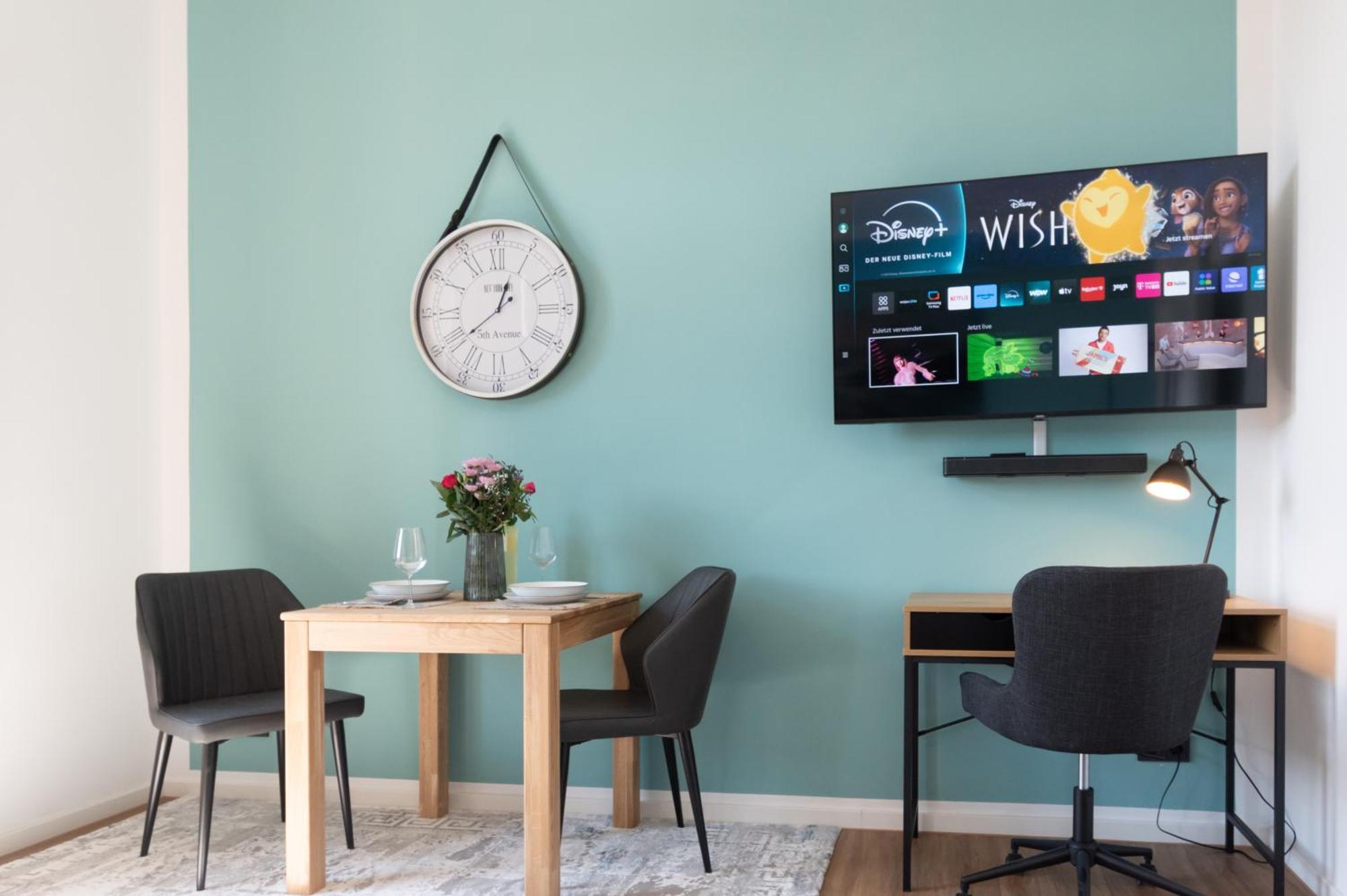 Sweethome - Zentral - Kueche & Parkplatz, Wifi Halle  Exteriör bild